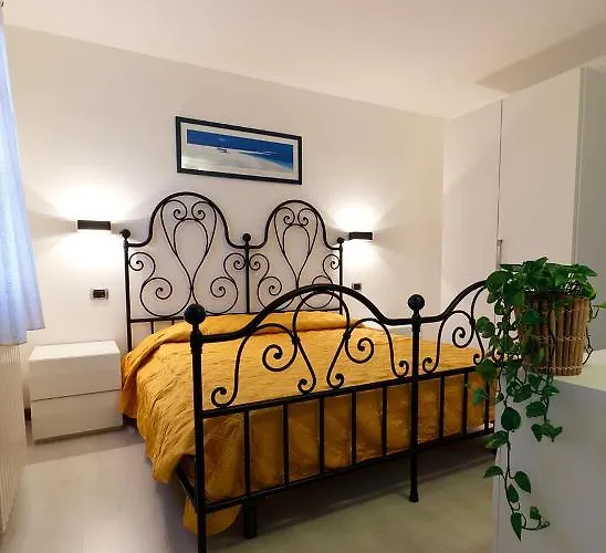فندق مبيت وإفطار Ca' Del Faro بيبيوني