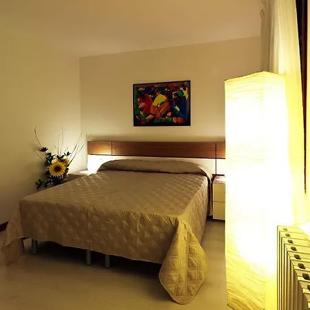 Ca' Del Faro Bed & Breakfast